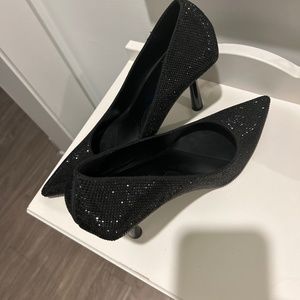 Black sparkle shoe